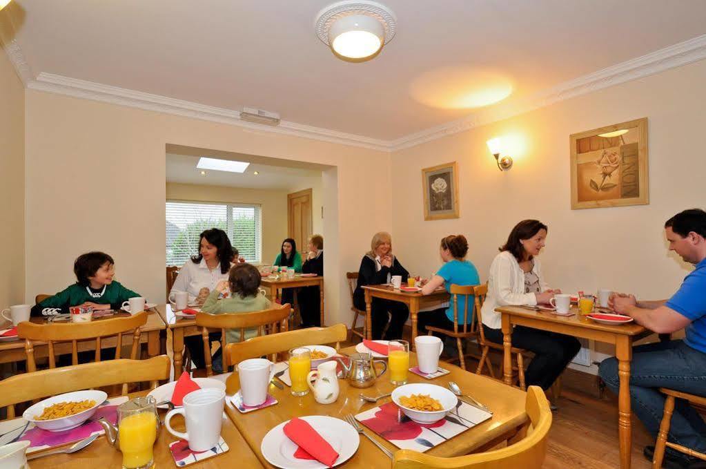 Amber Lodge Budget Accommodation Galway Extérieur photo